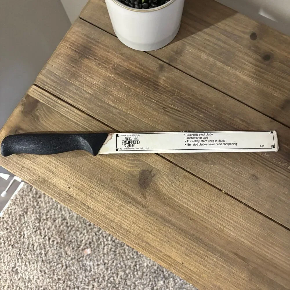 Vintage 1995 Pampered Chef Serrated Bread Knife 9” Stainless Steel